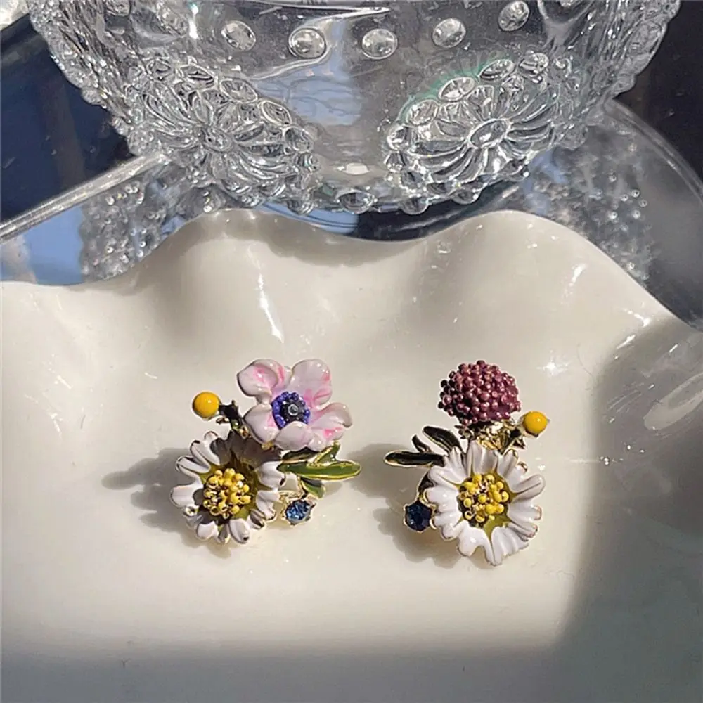 

Pendientes Flower Vintage Earrings Pastoral Style Jewelry Accessories Floral Daisy Stud Earring Metal Alloy Asymmetry Earring