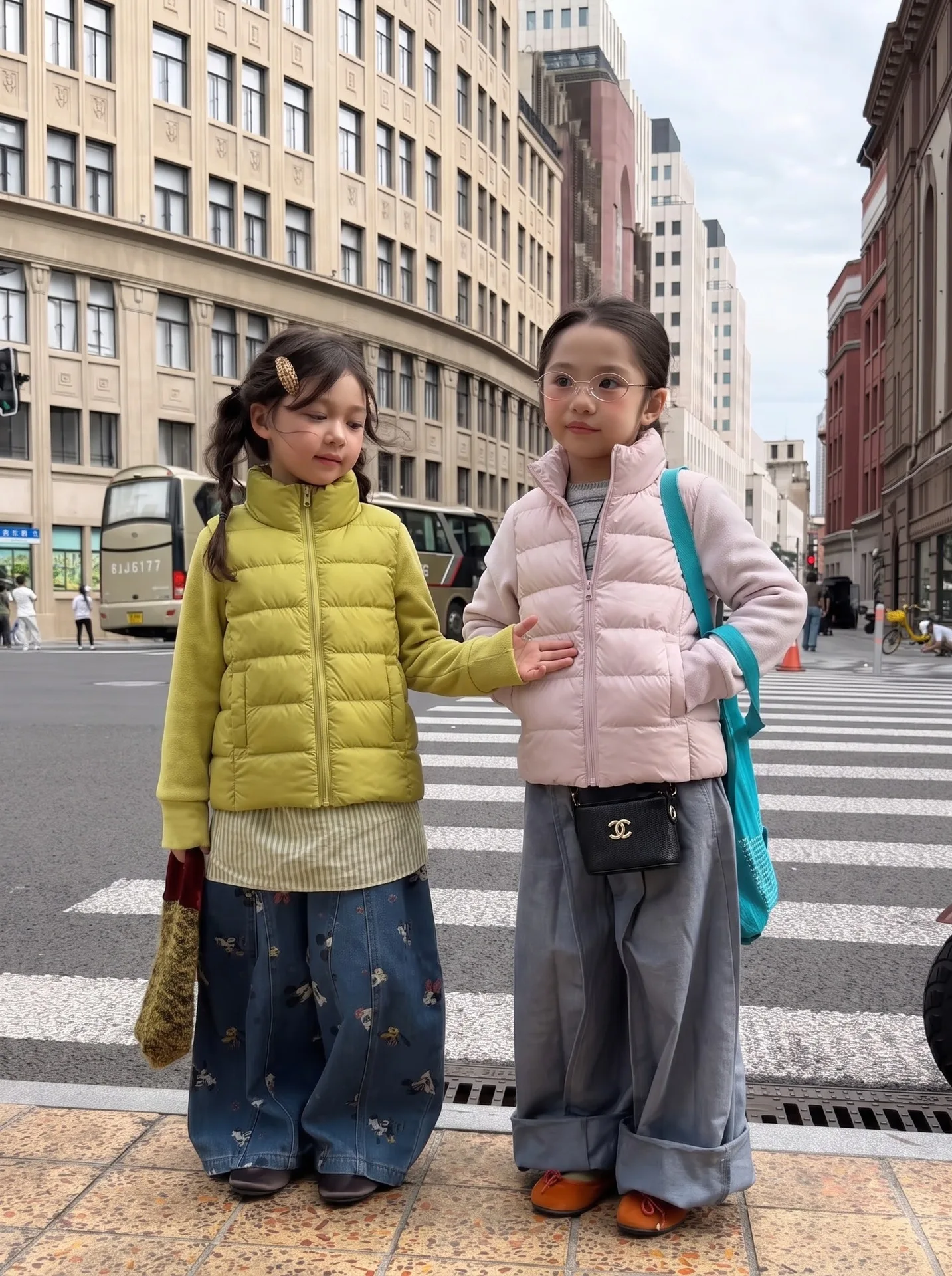 2026 Winter New Children Long Sleeve Down Jacket Boys Plus Velvet Thick Cotton Padded Jacket Kids Fashion Splicing Warm Coat