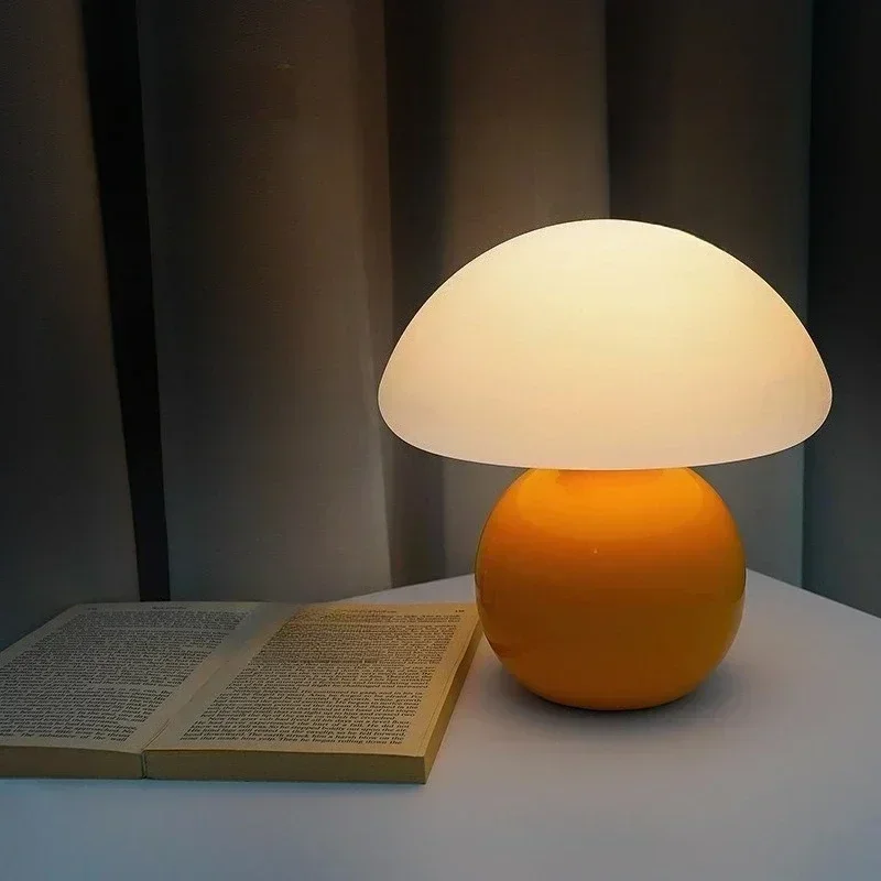 Ins Cream Mushroom Table Lamp Vintage Glass Ambient Night Light High Grade Bedside Decor Lamp for Bedroom Study