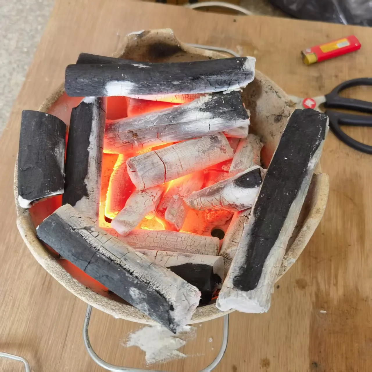 : Barbecue Charcoal