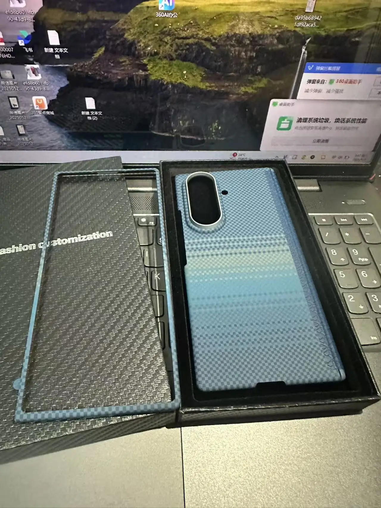 Thumbnail 3 - #45 Samsung Z Fold 7 Cases Deals & Discounts