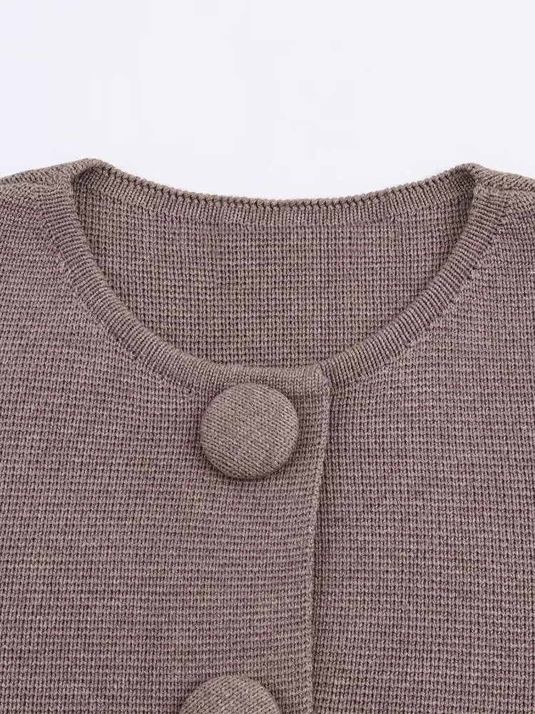 TFAFXY Women Fashion Solid Single Breasted Knitted Sweater Vintage O-Neck Short Sleeves Female Chic Lady Sweater