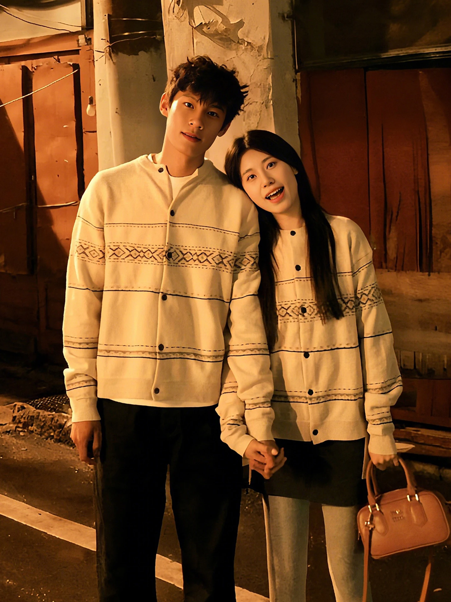 

American Sle Men's Knitted Cardigan Casual Loose Outerwear Floral Embroidery Autumn Wear for Couples Comfortable Long Sve