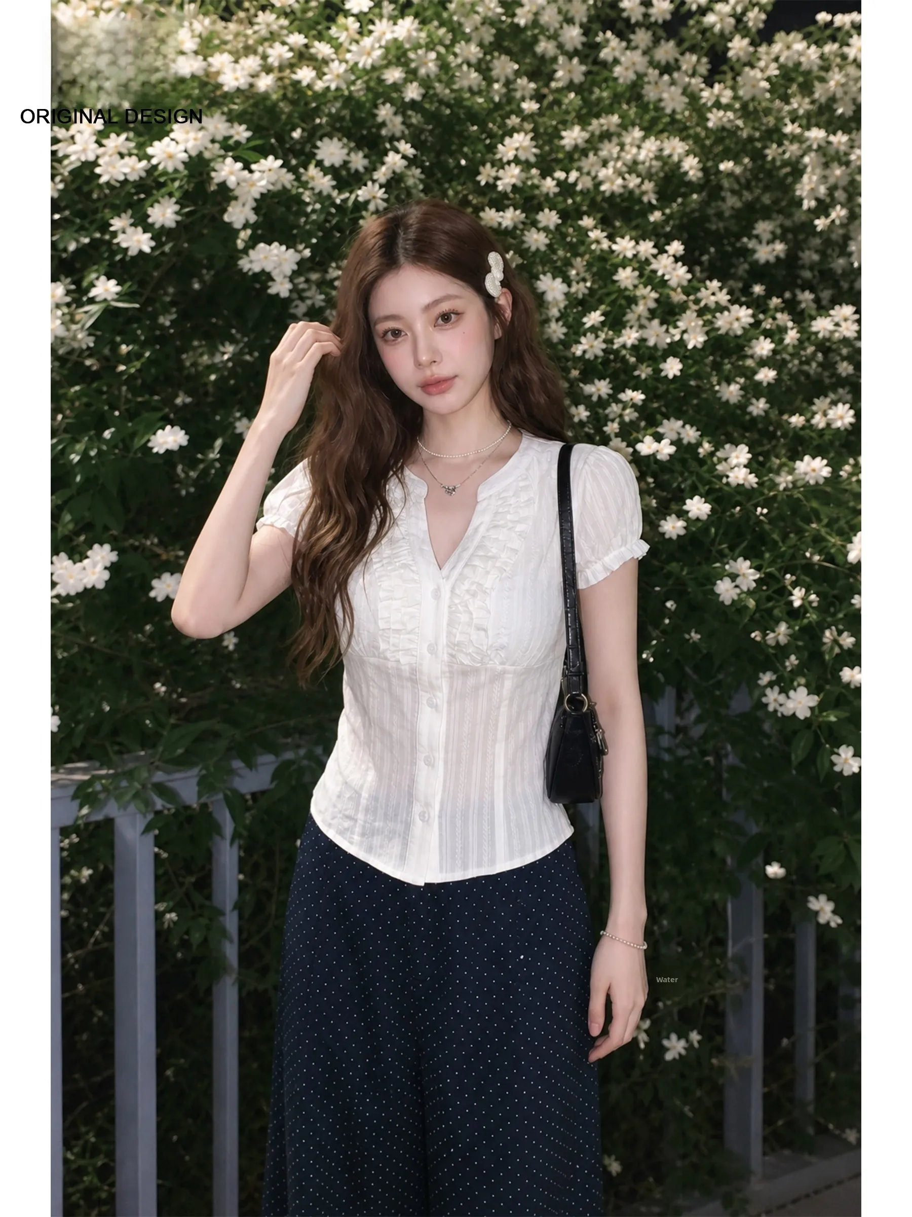 

Korean Style White Ruffle Hem V-Neck Bubble Sleeve Shirt Women's Summer Waist-Cinching Sweet Style Small Top Casual Loose Fit