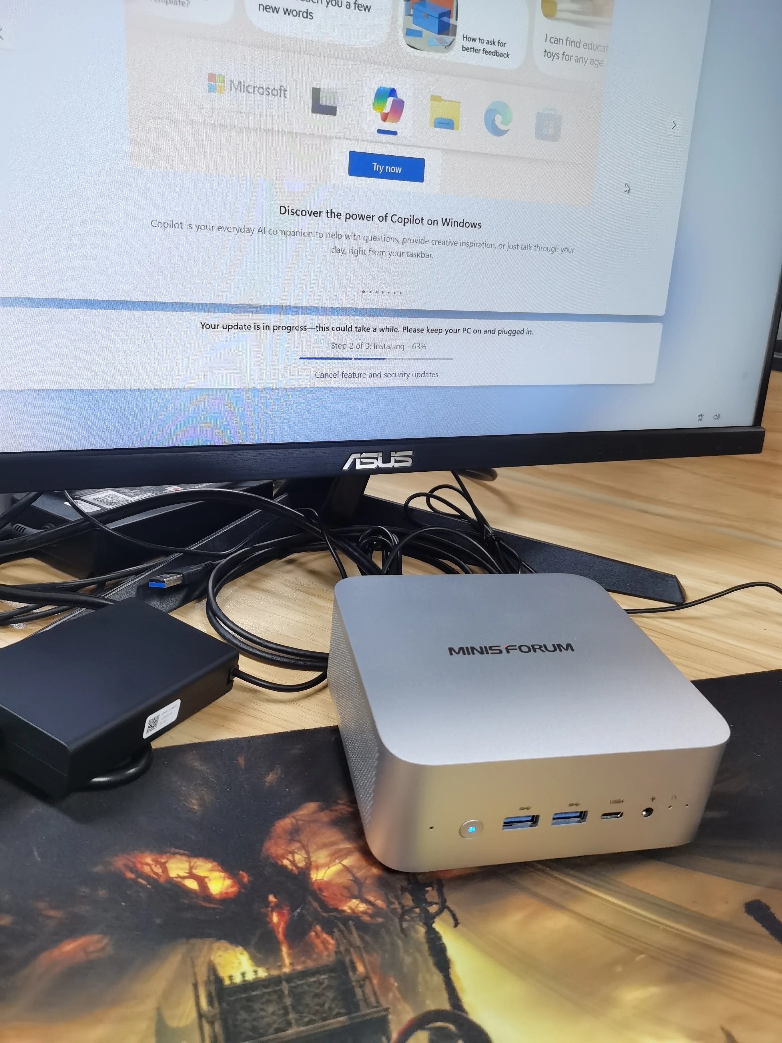 2025 كمبيوتر صغير جديد MINISFORUM M1 Pro-285H Intel Core Ultra 9 285H AI WIFI 7 & Bluetooth5.4 96GB RAM DDR5 2 تيرا بايت كمبيوتر صغير