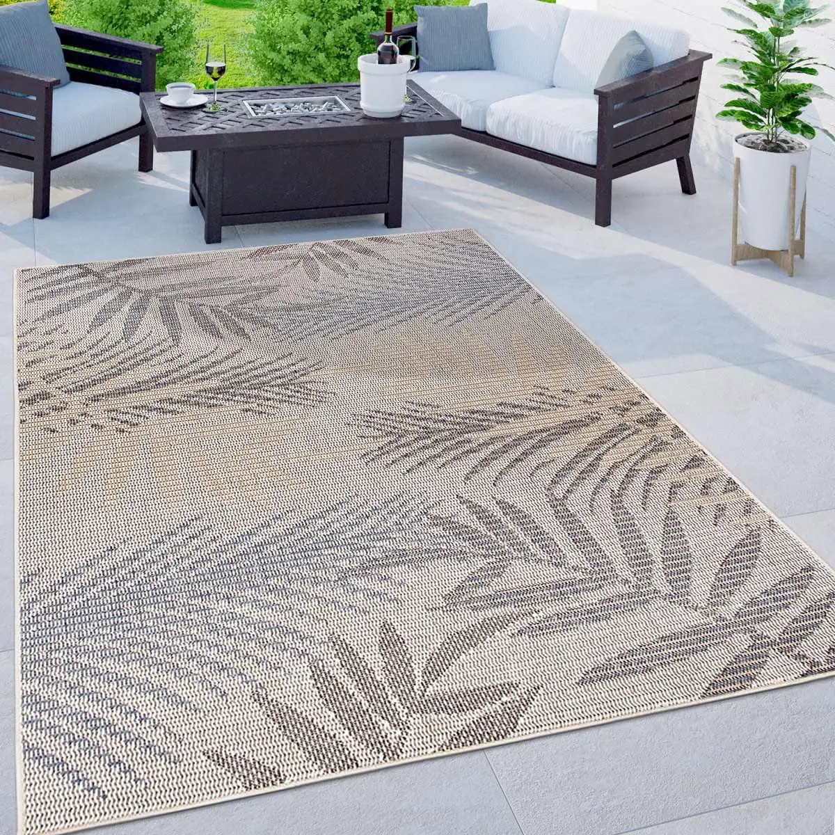 

Bahama Palm Frond Indoor/Outdoor Non-Shedding Patio Deck Backyard Area Rug 5' x 7' Cream
