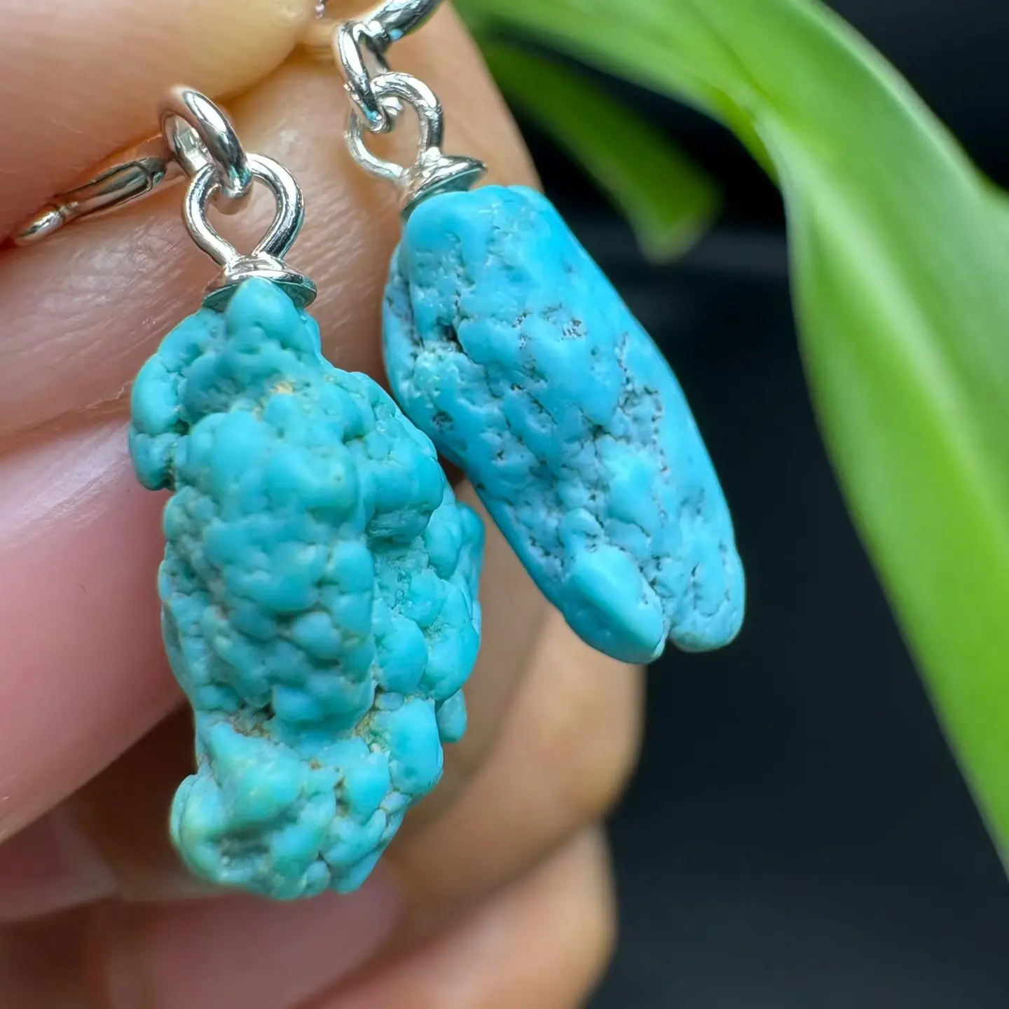 

1 шт. натуральный необработанный бирюзовый кулон из стерлингового серебра 925 пробы 15 мм неправильной формы Рейки целебный камень ювелирные изделия подарок для женщин и мужчин