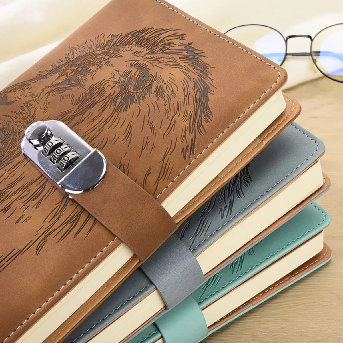 One A5PU 100 sheets/200 pages notebook, vintage password book with lock, diary clip, thickened creative manual ledger, student n