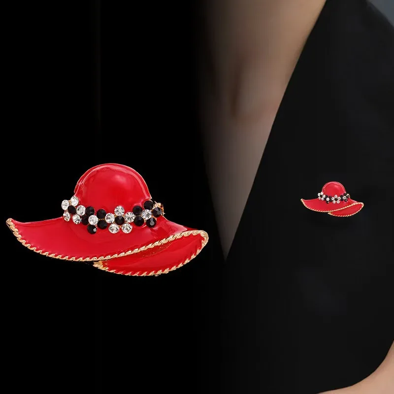 Vintage Rhinestone Hat Luxury Brooches for Women Classic Straw Cap Shape Enamel Pin Brooch Clothing Suit Accessories Corsage