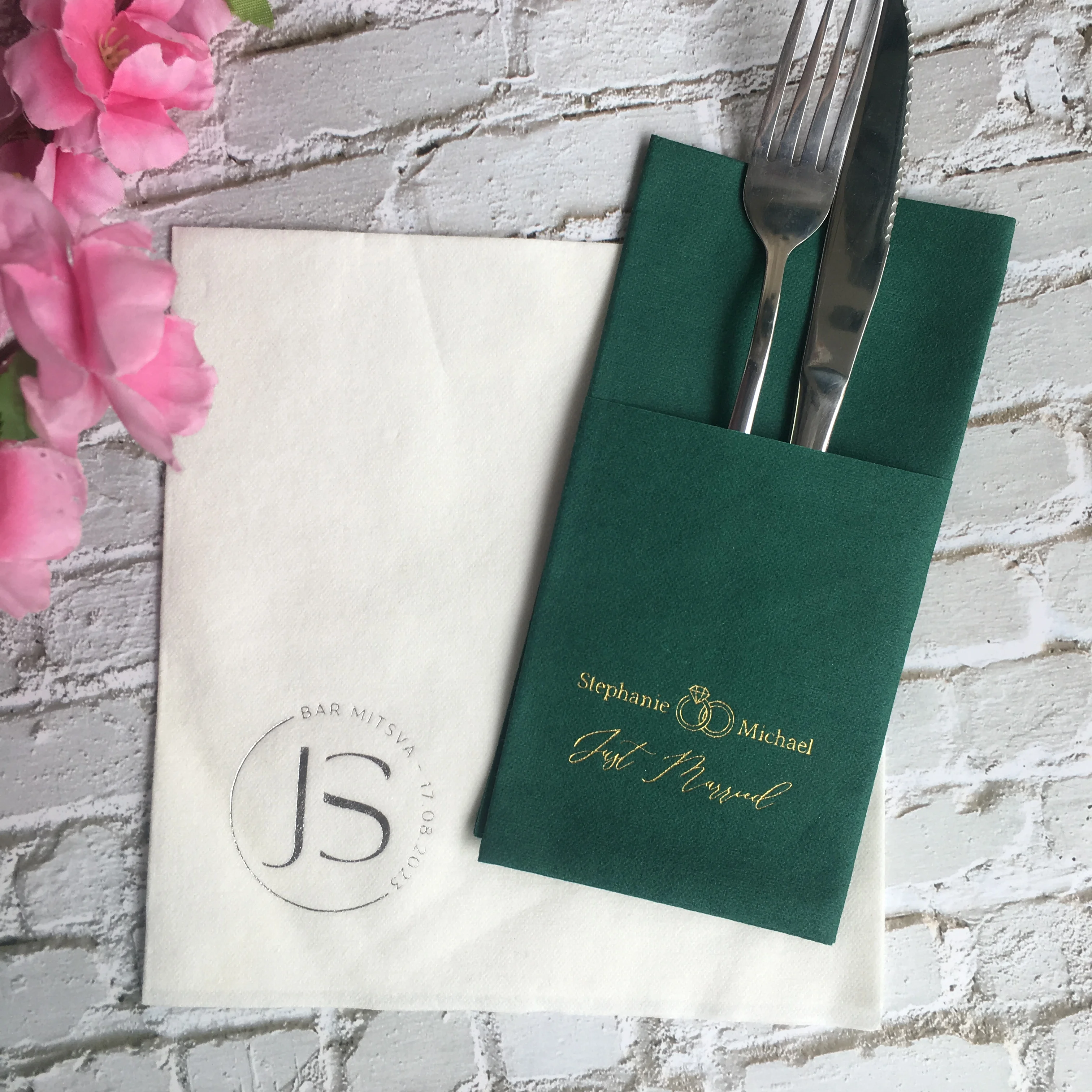 

50pcs Personalized napkins, Soft linen like napkins disposable, Gold foil, Personalized napkins, DINNER,napkins, Wedding napkins
