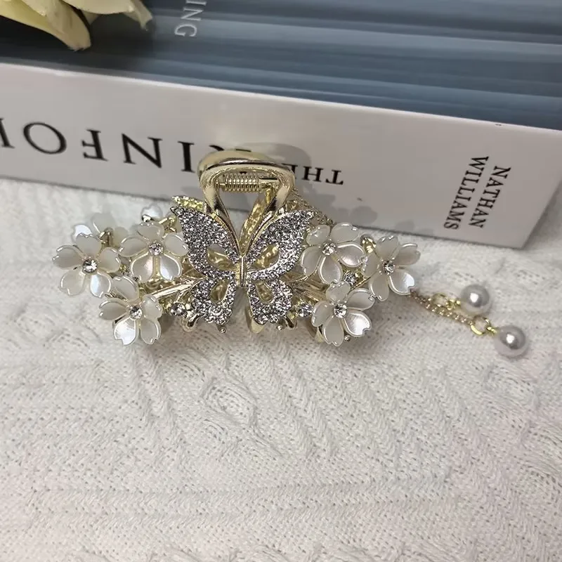 مشبك شرابة على شكل فراشة مجوفة على شكل زهرة ريترو إكسسوارات شعر عالية القيمة للنساء