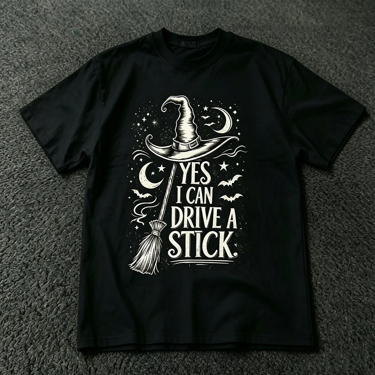 Yes I Can Drive A Stick Funny Witch Broom Graphic T‑Shirt Witch Hat Moon Bat Gothic Spooky Halloween Print Unisex Cotton Streetwear Short Sleeve Tops for Men Women Halloween Party Gift