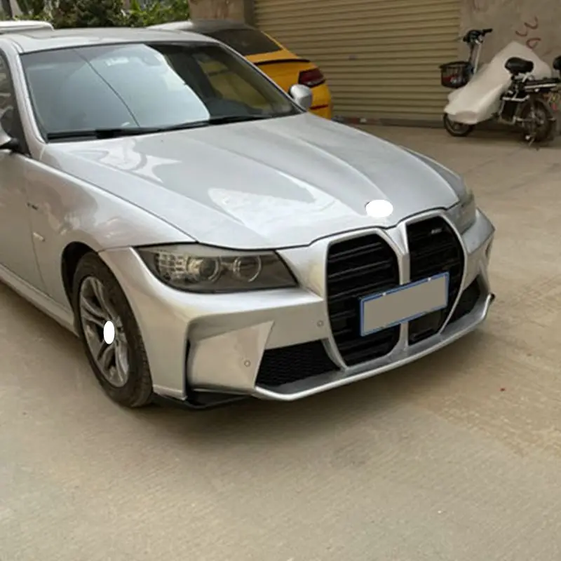 Suitable for  3 Series E90 to change the Thunder version M2C with a large surround on  front bumper of  grid