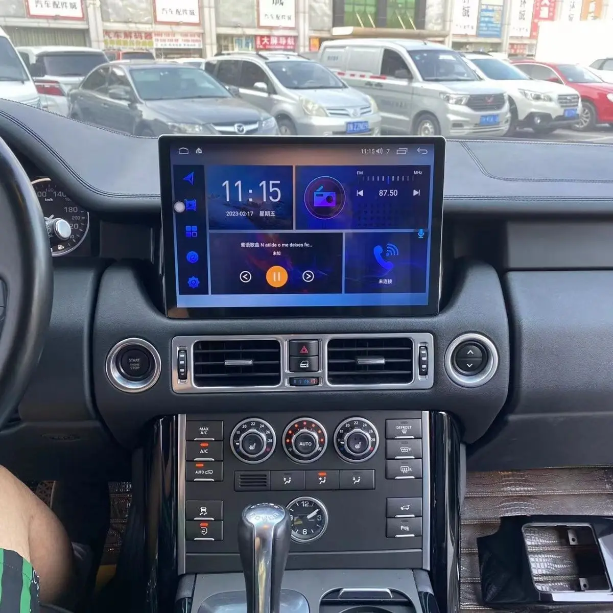 วิทยุติดรถยนต์ระบบแอนดรอยด์ขนาด 13.3 นิ้ว สำหรับรถยนต์เรนจ์โรเวอร์ โว้ก L322 V8 ปี 2003-2012 รองรับ Wireless Carplay เครื่องเล่นมัลติมีเดีย หน้าจอสัมผัส พร้อมระบบนำทาง GPS