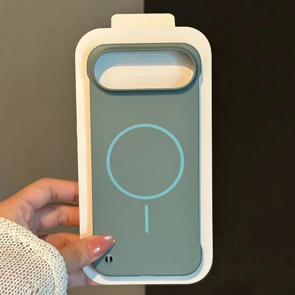 Luxury Ultra Thin PC Hard Frameless for Magsafe Case for IPhone 17 Pro 17Air 16E 15 14 16 Plus 13 12 11 17 Pro Max Frosted Cover