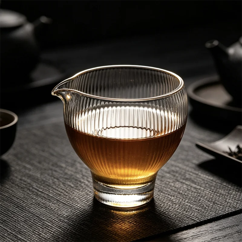 Vertical Striped Glass Fair Cup Tea Server High Borosilicate Glass Tea Pitcher Heat‑Resistant Tea Divider Kung Fu Tea Set Access