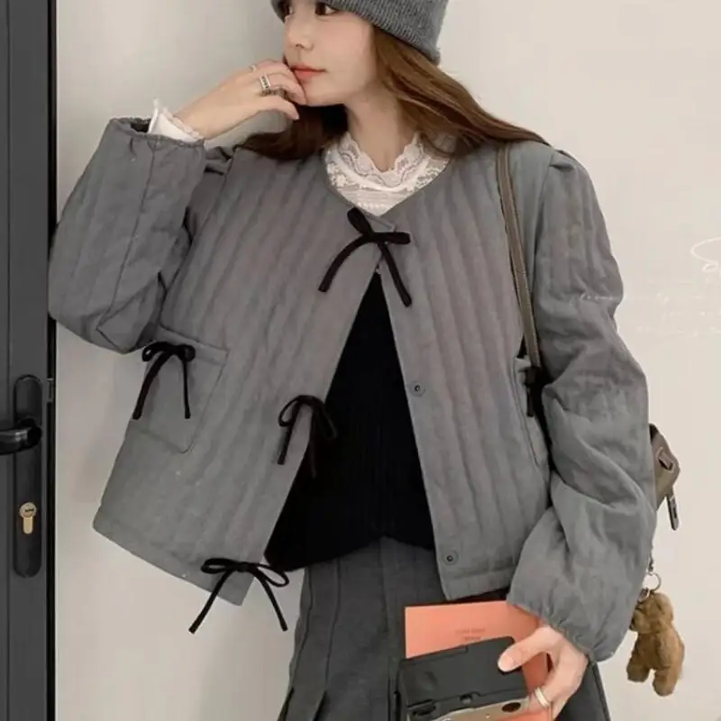 

Новое пальто с бантом в корейском стиле, осеннее и зимнее короткое пальто в милом стиле для французских девушек, студенты могут носить модные покупки на открытом воздухе