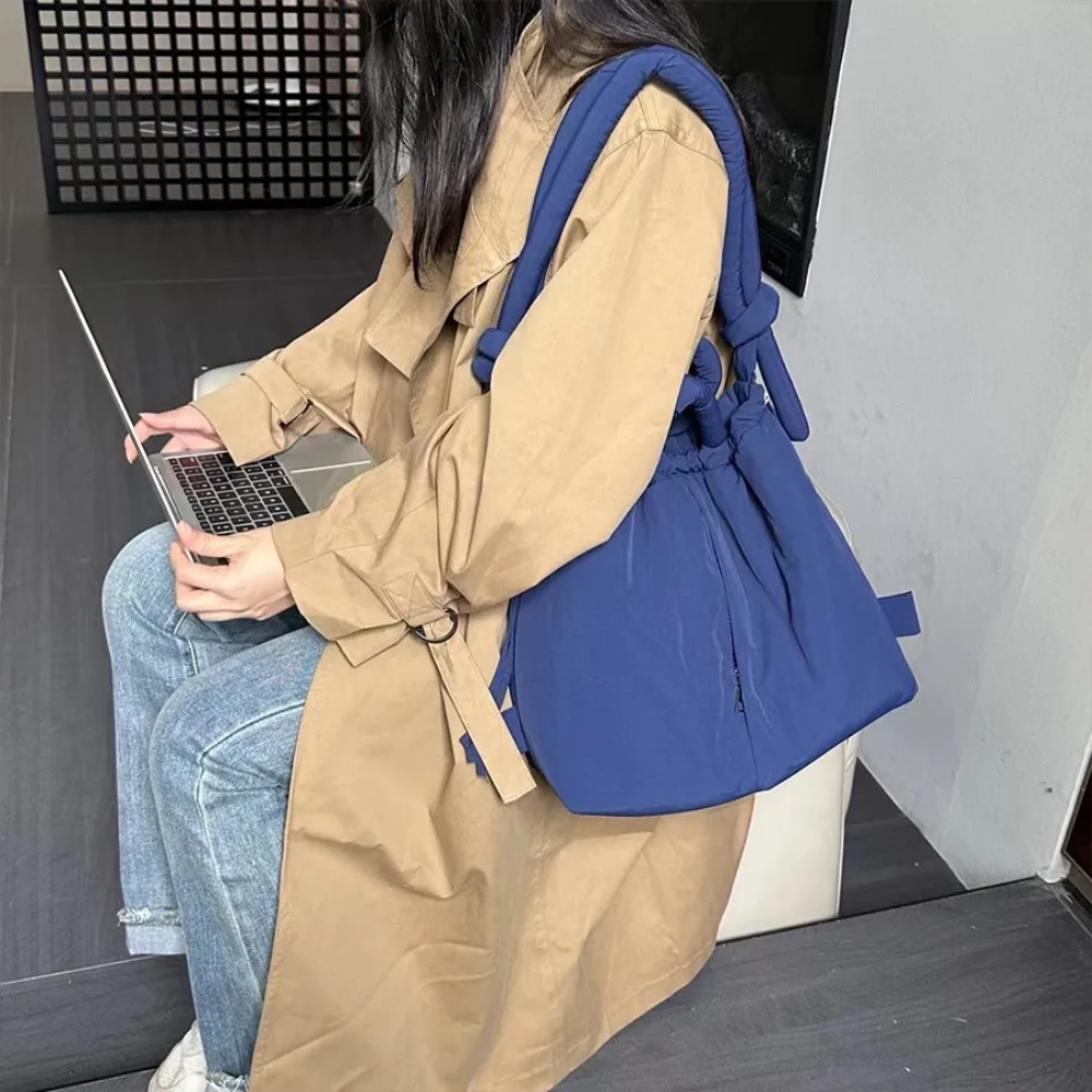 Vintage nylonowa torba na ramię Miękka puchowa torba o dużej pojemności Wyściełana prosta torebka damska