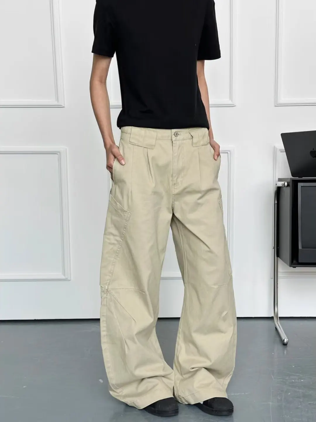 

Retro American Trousers with Large kets Knife ape Workwear Pants Casual Fit Khaki Color 3D Tailoring Men Women Jeans