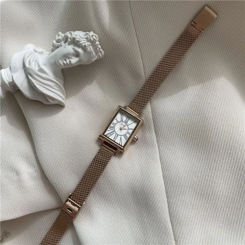 Women Quartz Watch Luxury Oval Tonneau Shaped Clock Classic Roman Numerals Rose Gold White Dial Orologio Reloj Ladies Wristwatch