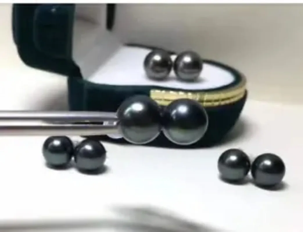 

PAIR OF 9-10MM NATURAL SOUTH SEA TAHITIAN GENUINE BLACK ROUND PEARL STUD EARRING silver earrings