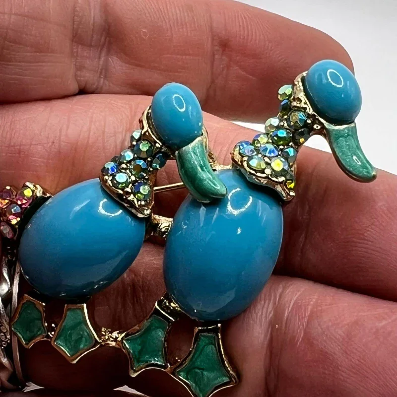 Vintage Duck Brooch for Men and Women Blue Fashion Rhinestone Enamel Bird Clothing Jewelry