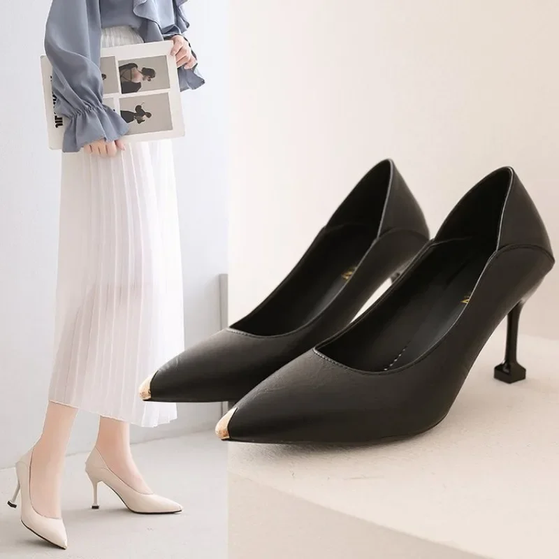 

Women's Luxury Vintage Sexy High Heels Metal Stone Pattern Stiletto High Heel Women's Exquisite Pumps Pointed Toe Shoes