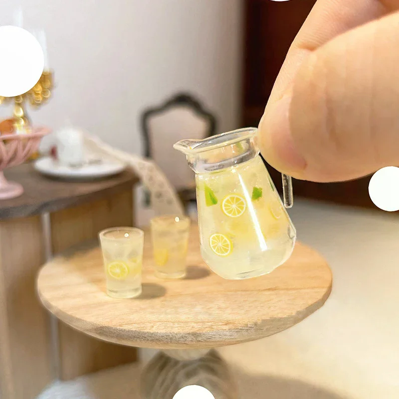 Juego de jugo de limón para casa de muñecas en miniatura a escala 1:12 con jarra y taza, modelo de juguete para decoración y juego de cocina de muñecas