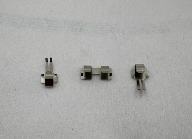 Suitable for Fluke 317, 319 battery contact plate set, one set of 4, made of stainless steel material