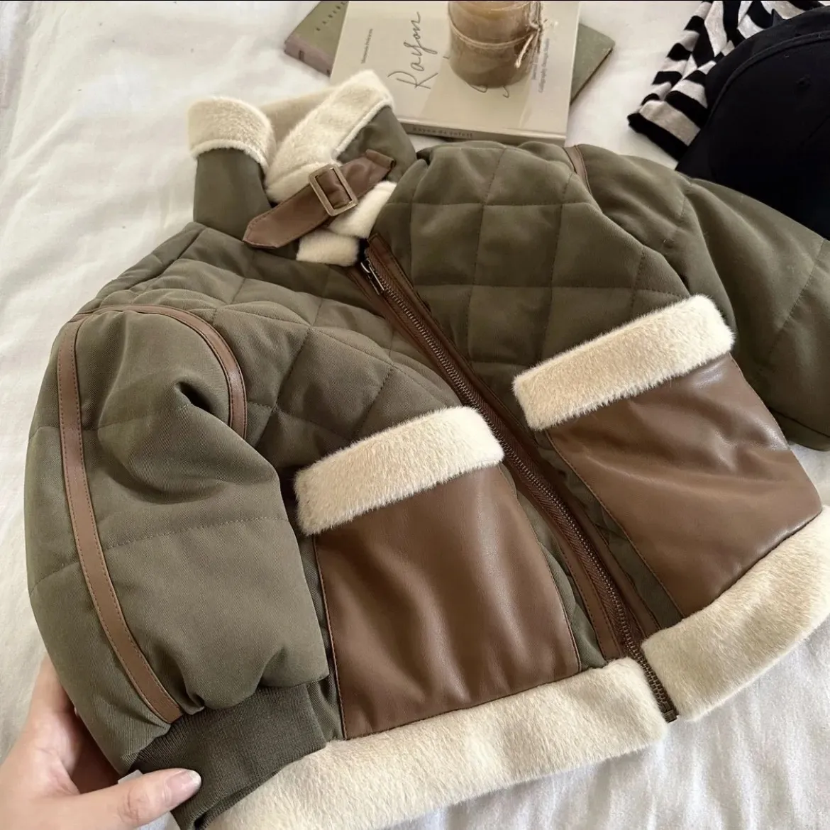 

Winter New Children's Jacket Boys and Girls Baby Plush Thickened Cotton Coat Warm Jacket Motorcycle Coat Autumn