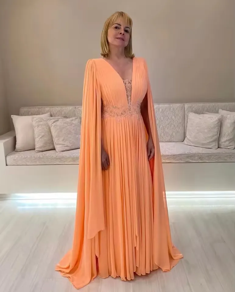 Vestidos elegantes personalizados para madre de la novia con capa, cuello en V, vestido de invitados de boda, vestidos de noche árabes con apliques de cuentas