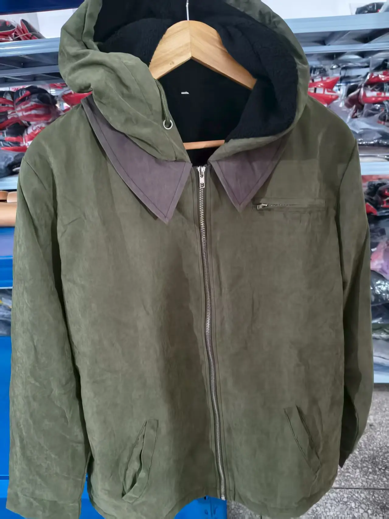 Men's Solid-Color Hooded Cotton Jacket Casual Trendy Fleece Zipper Pocket Winter Coat for Outdoor Wear