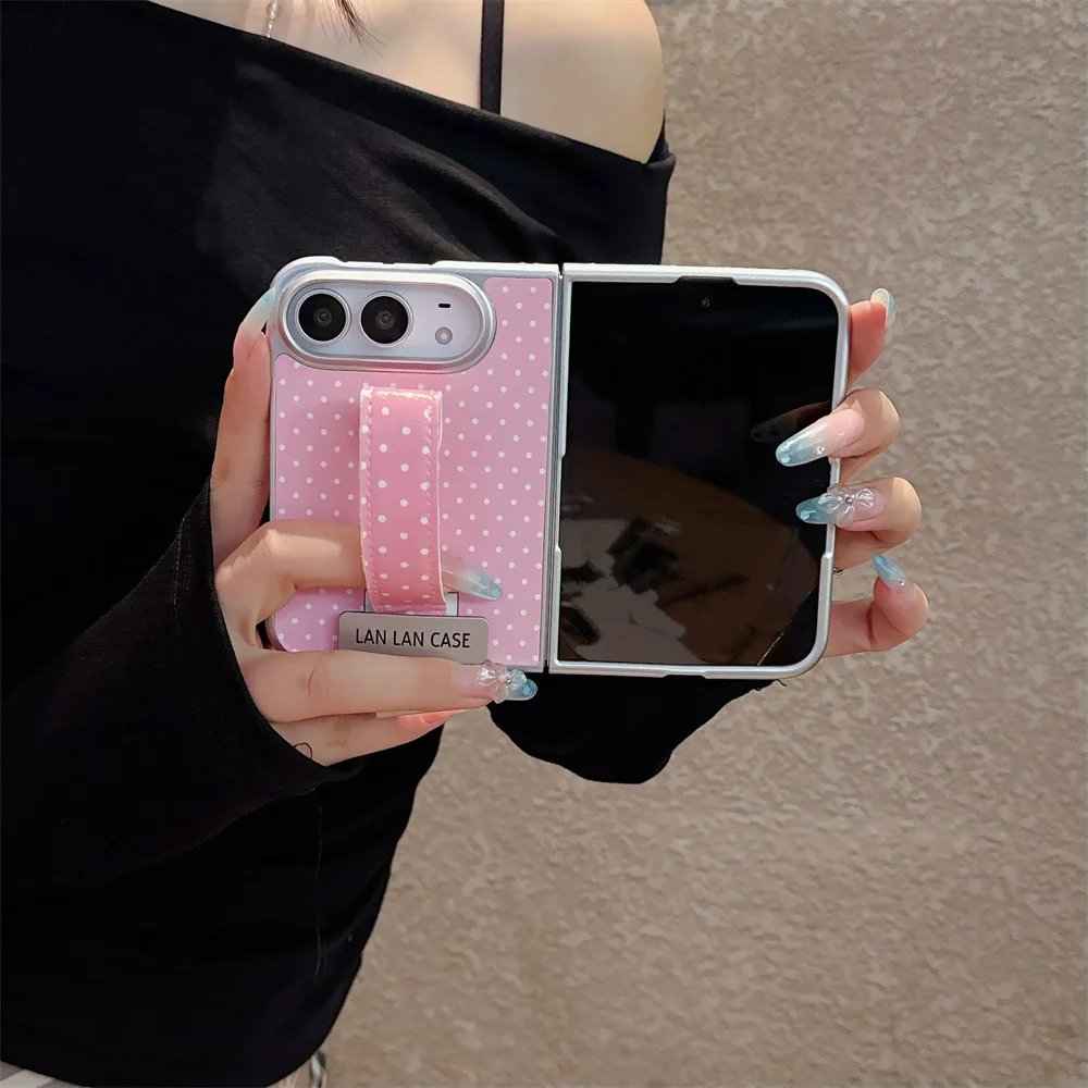 Korea Ins Cartoon Fashion Dot-pattern wristband Foldable Phone Case For iPhone Duo Anti Drop Protection Cute Cases Cover Funda