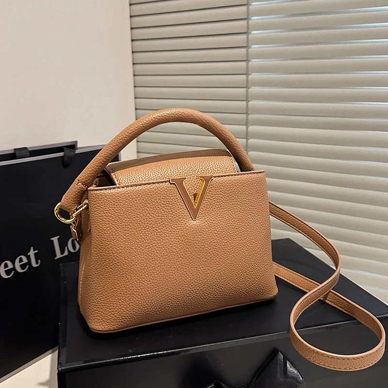 

Spacious Bucket Bag for Women, Large Capacity Leather Tote for Work, Versatile Top Handle & Adjustable Crossbody Shoulder Bag