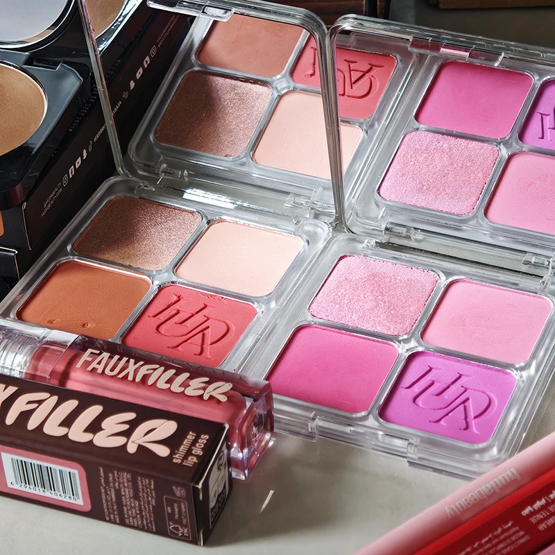 Nawilżająca pomadka z efektem  – Huda Beauty Makeup Mini Kit recenzja i cena