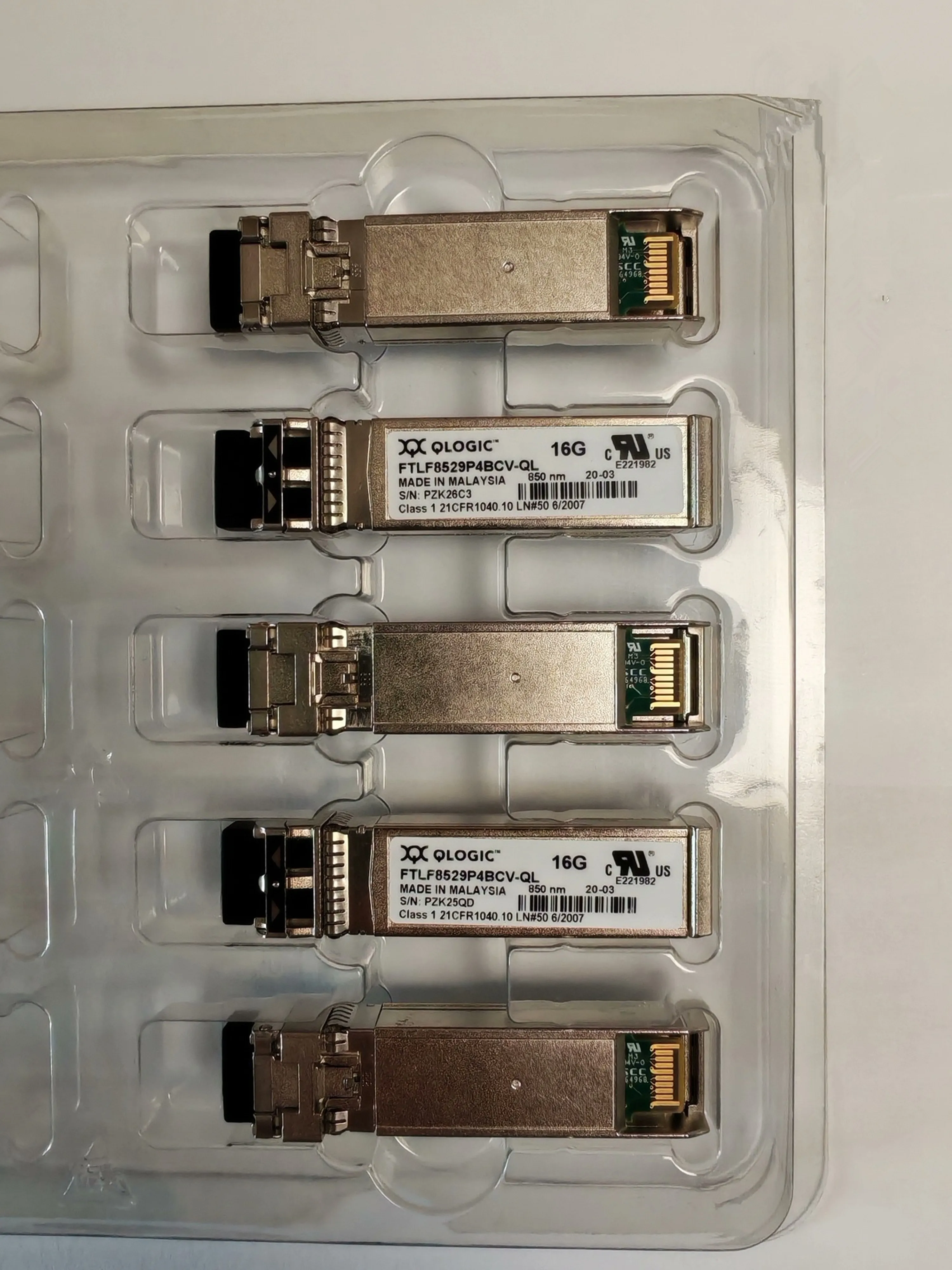 1-個-ftlf8529p4bcv-ql-qlogic-sfp-16g-光ファイバー-16gb-sfp-850nm-qle2670-qle2672-qle2690-qle2692-16g-hba-光ファイバーモジュール