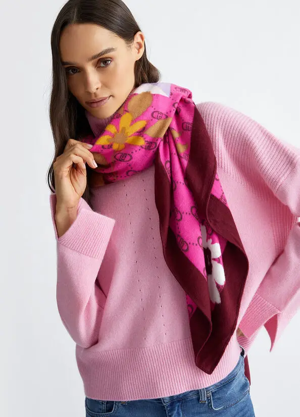 Foreign trade 2024 hot Italian luxury brand Liu Jo autumn and winter new fashion trend printed large square shawls