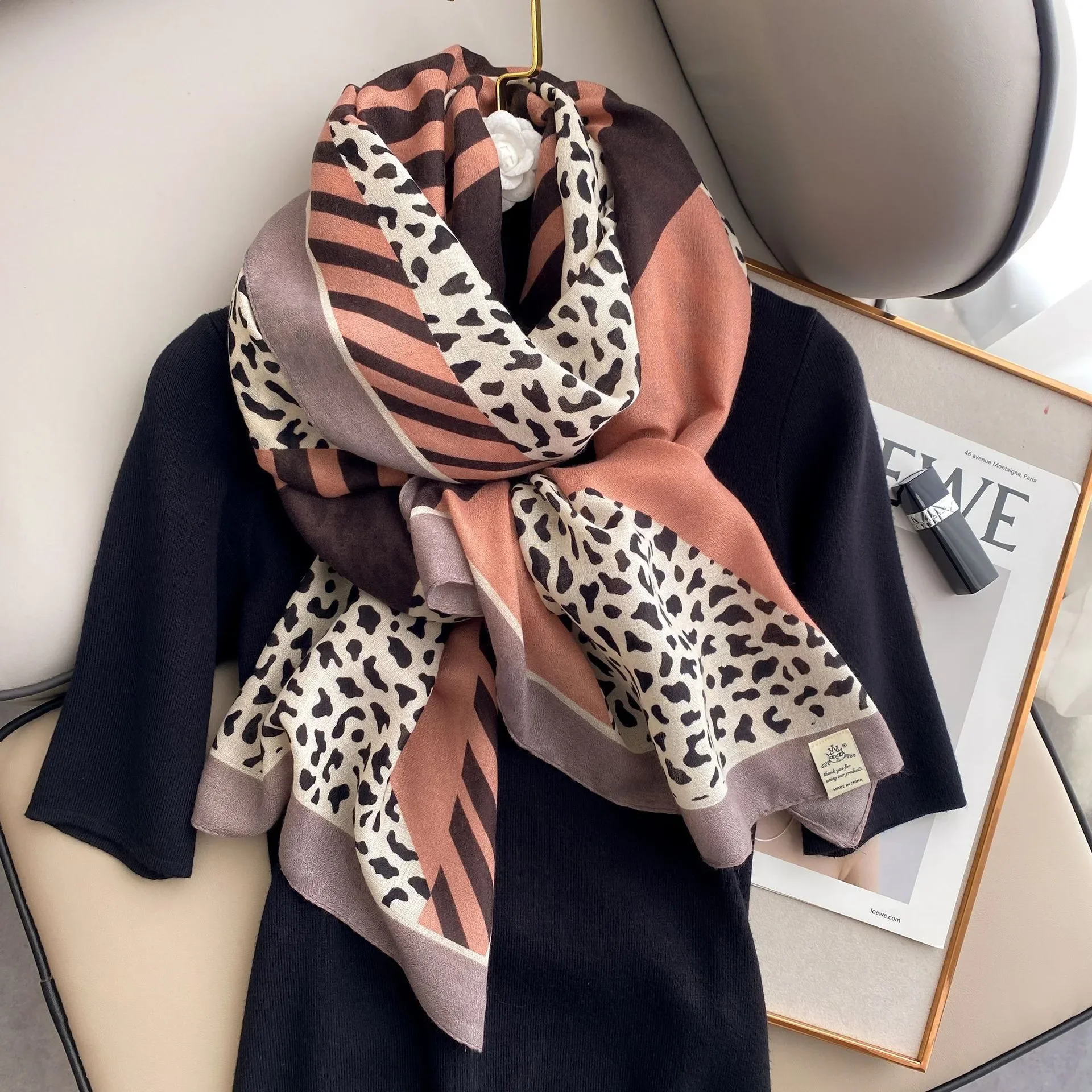 2024 Hot Sales Spring Scarf Women\'s Luxury Design Scarf Silk Smooth Scarf Soft Muslim Headband Shawl Beach 90x180cm