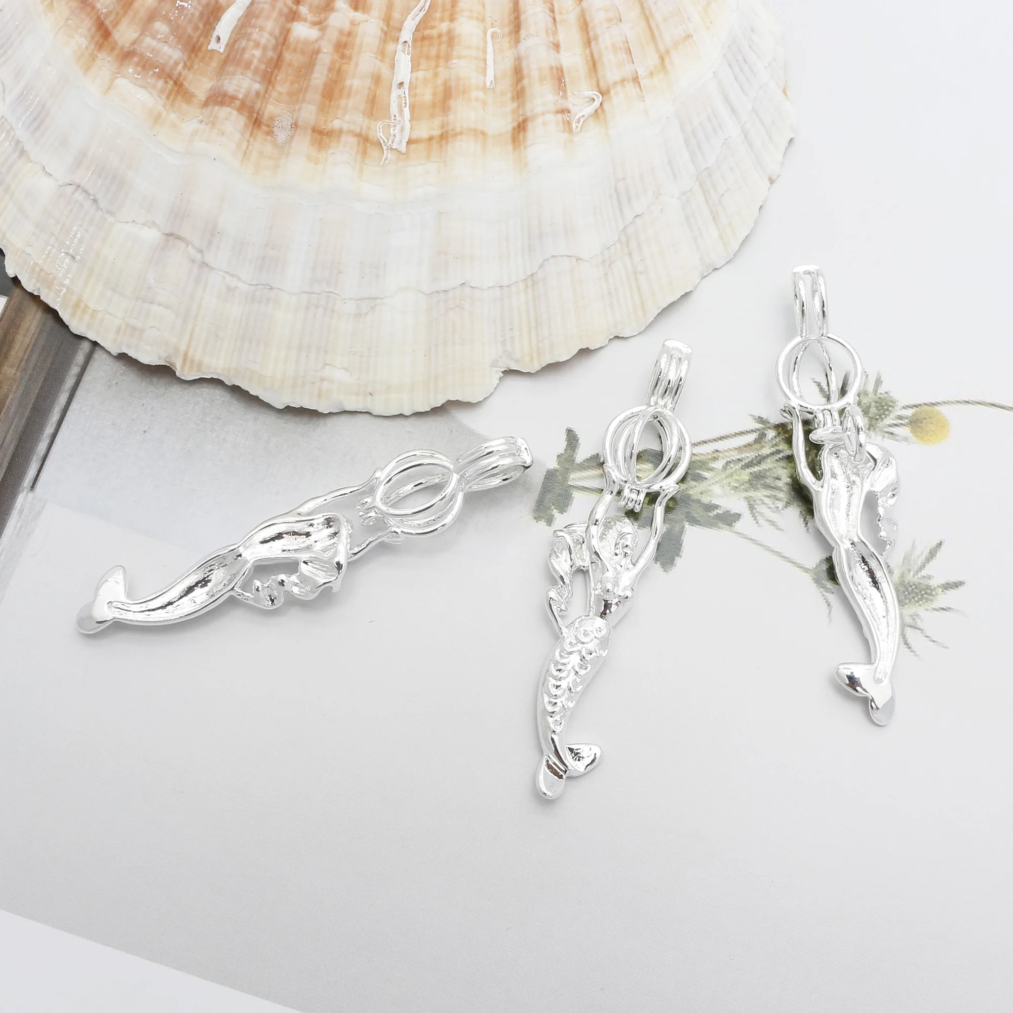 10pcs Mermaid Shaped Pearl Cage Locket Pendants Aromatherapy Essential Oil Diffuser Necklace Locket For DIY Jewelry