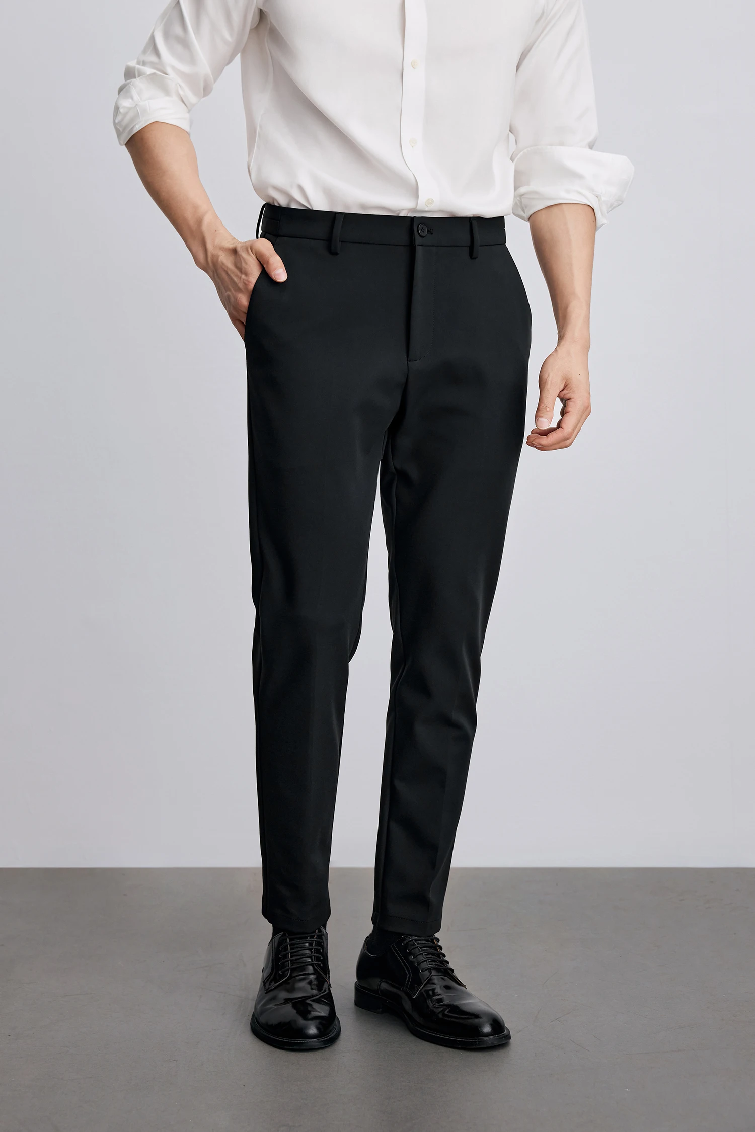 

Весенние мужские брюки из ледяного шелка с защитой от сминания, эластичные, прямого кроя, модные, городские, повседневные, длинные, черные.