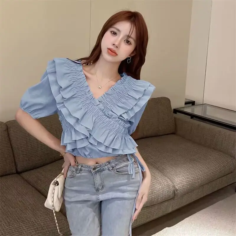 

Shirt Women in Summer Short Stature Korean Version Sweet Ruffle Edge Cross V-neck Shirt Design Sense Lace Up Short Top