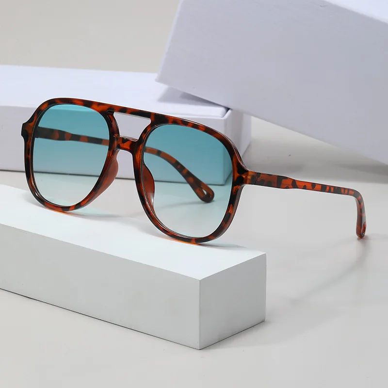 

Men Women New Fashion Sunglasses Retro Large Frame Casual Sunglasses Outdoor Driving Travel Blackout Eye Protection Glasses