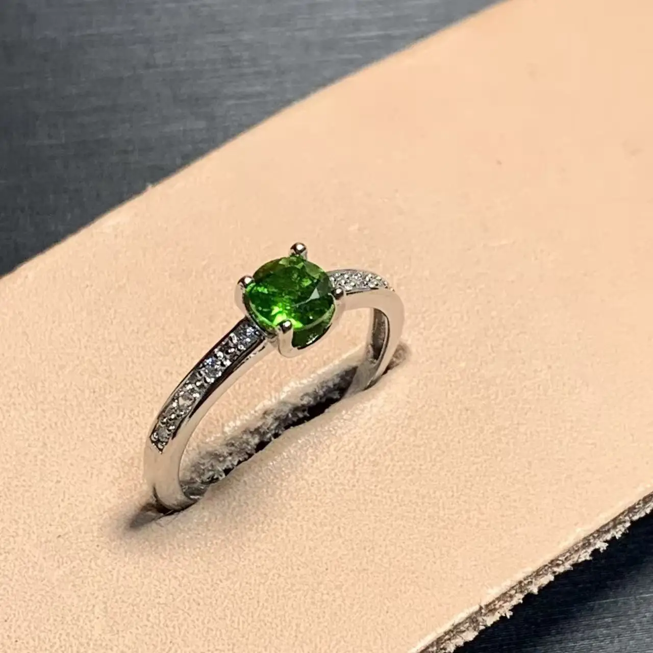 52 Vintage Natural Diopside Rings Female Jewelry Gift Copper Cute Green stone  zircon PAVE