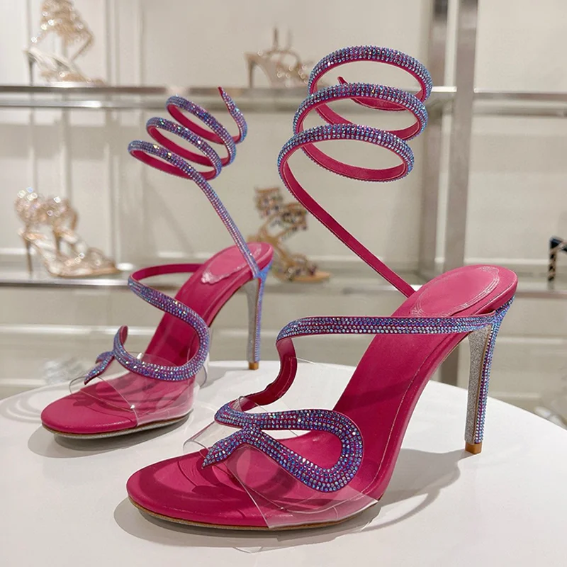 صنادل نسائية صيفية مزخرفة بالكريستال على شكل ثعبان بحزام مطاطي من Sandalias PVC شفافة بحزام واحد وكعب رفيع