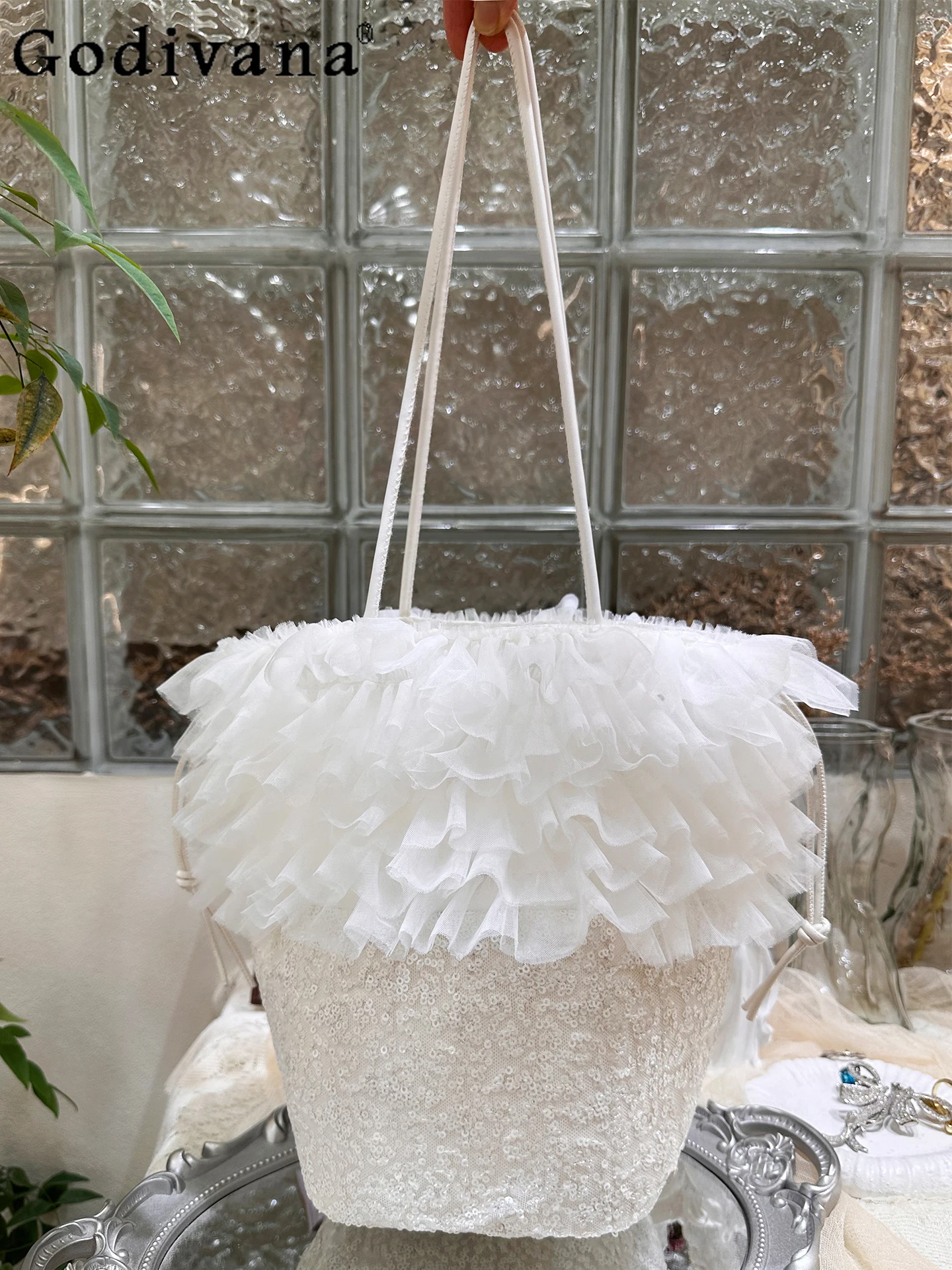 

Japanese Original Design Pure White Mesh Ruffle Handbag Sweet Elegant Round Embroidery High-end Versatile Shoulder Bag for Women