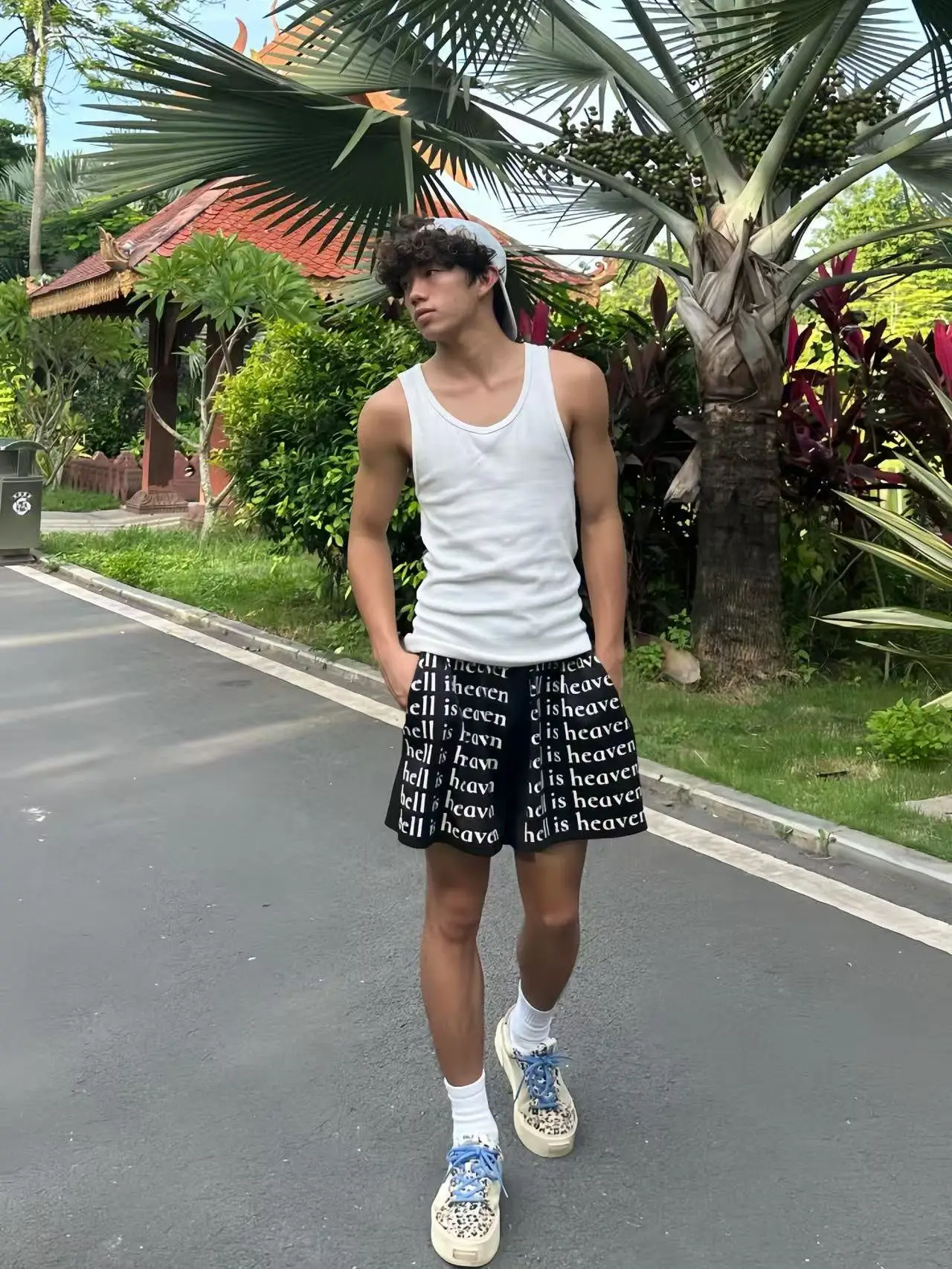 

Американские летние спортивные шорты с буквенным принтом, ниже колена, свободного кроя, для баскетбола и повседневной носки