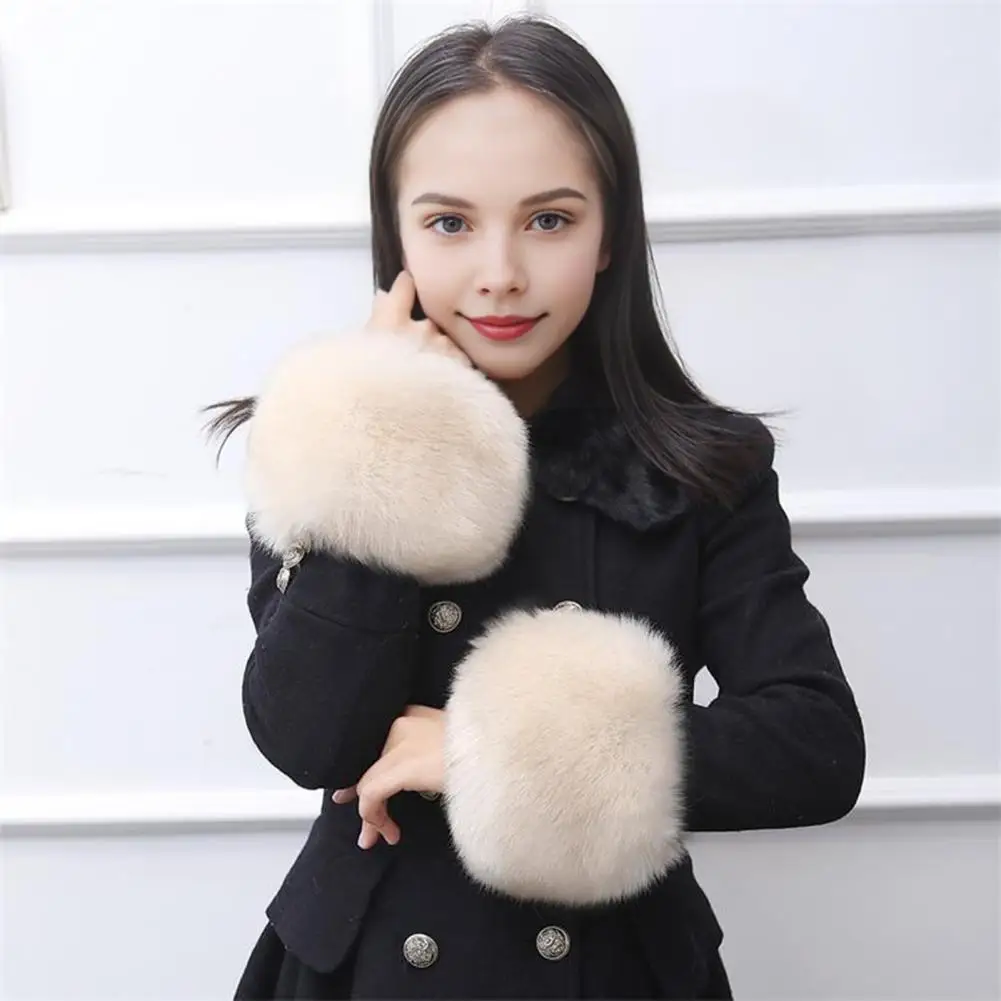 1 Pair Trendy Women Arm Sleeves Universal Sizing Warm Versatile Stylish Imitation Fur Winter Arm Covers