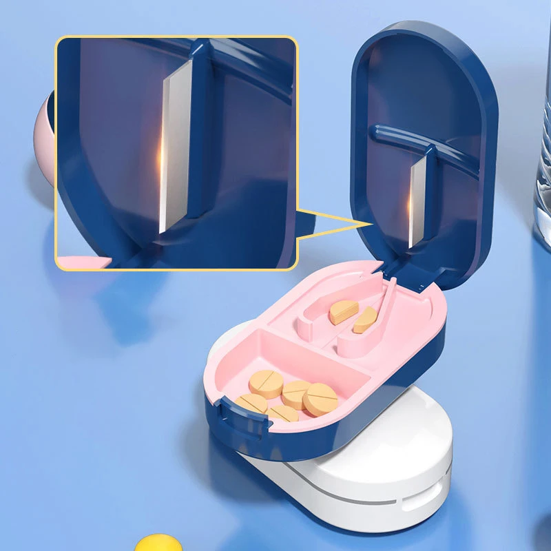 Portable Japanese Style Medicine Cutter Divider Quarter Cutter Medicine Tablet Cutter Dose Divider with Storage Medicine Box