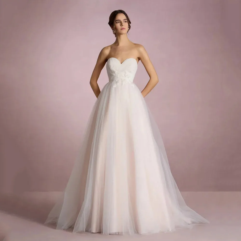 

Sweetheart Bridal Gown 2025 Tulle Lace Appliques Wedding Dresses Bride Backless Buttons A-Line Romantic Brides Dress Customized