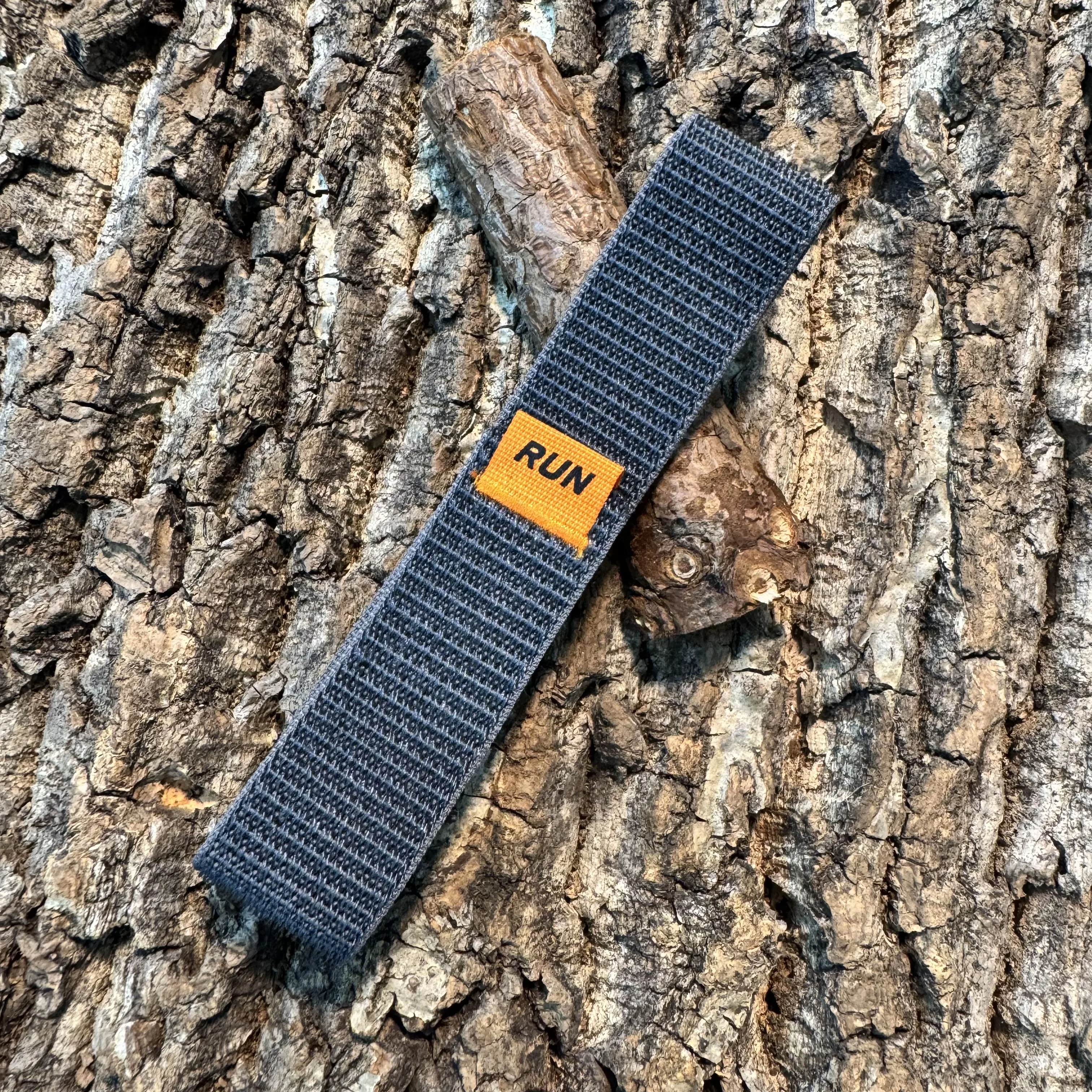 Image of 22 26mm Ultraleichtes Nylon-Klettverschluss-Uhrenarmband, Metallfreies Atmungsaktives Komfort-Armband, Schnellwechsel-Ersatz-Uhrenband